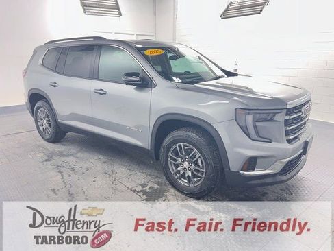 Used 2025 GMC Acadia Elevation FWD image 3
