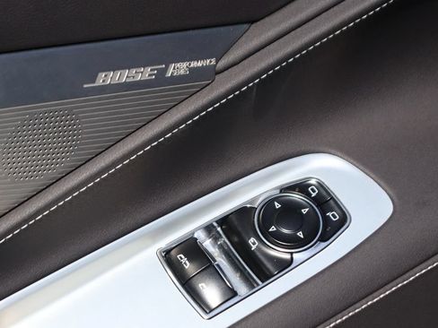 Used 2022 Chevrolet Corvette Stingray Preferred Cpe w/ Z51 Performance Package RWD image 19