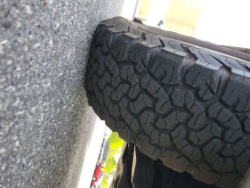 Used 2018 Toyota 4Runner SR5 Premium image 11