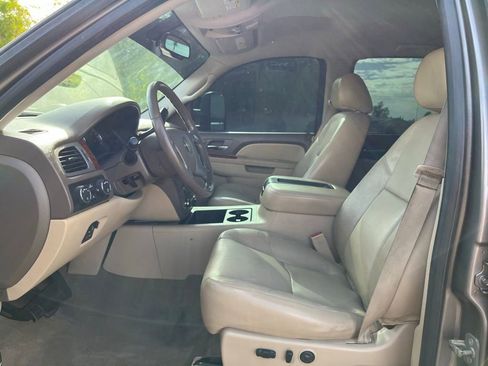 Used 2014 GMC Sierra 2500 SLT w/ SLT Convenience Package image 19