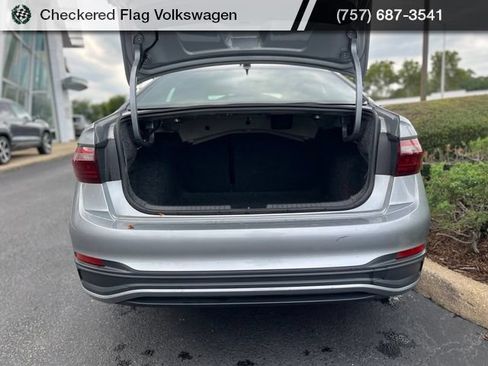 Used 2025 Volkswagen Jetta Sport FWD image 29