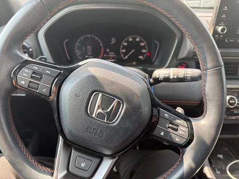 Used 2024 Honda Pilot TrailSport image 10