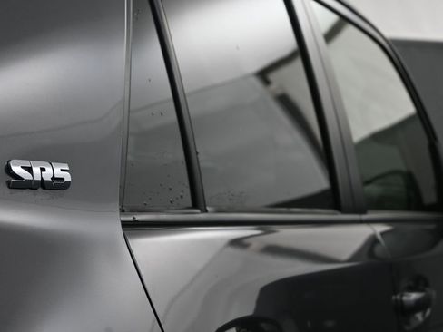 Used 2022 Toyota 4Runner SR5 image 11