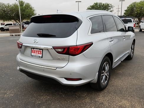 Used 2020 INFINITI QX60 Luxe w/ Essential Package image 4