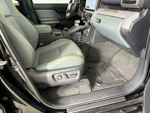 Used 2025 Toyota 4Runner Trailhunter AWD/4WD image 13