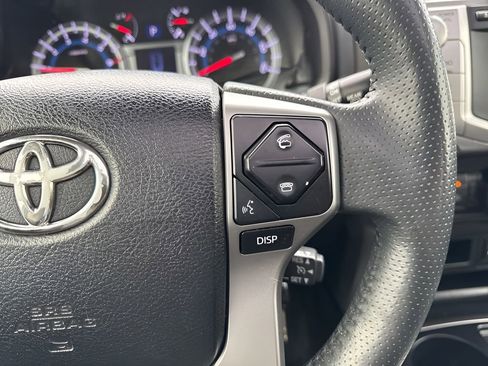 Used 2016 Toyota 4Runner SR5 Premium image 16