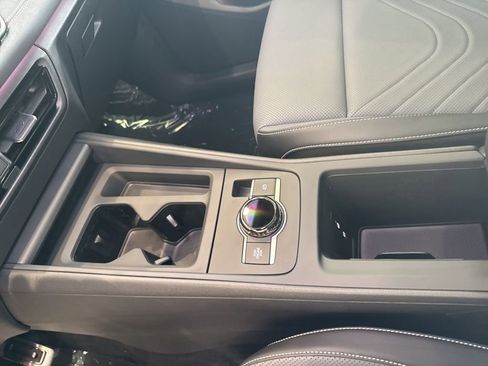 New 2025 Volkswagen Tiguan SE R-Line image 20