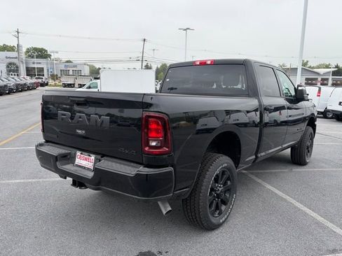 New 2026 RAM 2500 Big Horn AWD/4WD image 8