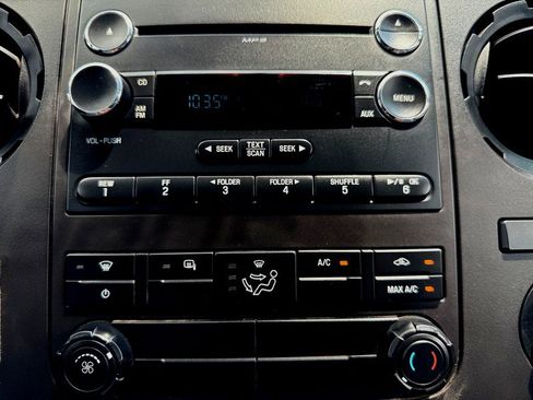 Used 2016 Ford F550 2WD Crew Cab Super Duty image 23