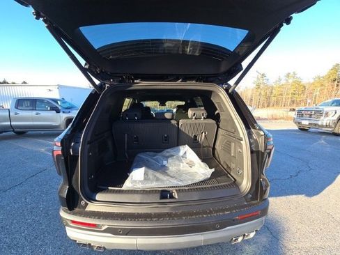 New 2026 Chevrolet Traverse LT w/ LPO, Floor Liner Package image 27