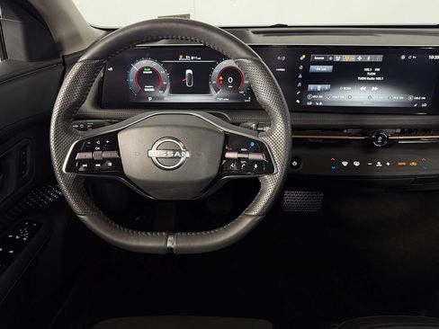 Used 2024 Nissan Ariya AWD image 13