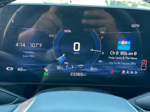 Used 2024 Chevrolet Blazer EV LT AWD/4WD image 23
