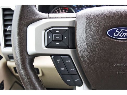 Used 2018 Ford F150 Lariat RWD image 18