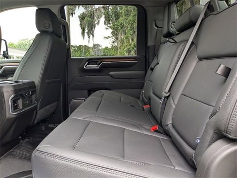 New 2025 GMC Sierra 2500 Denali w/ Denali Reserve Package image 15