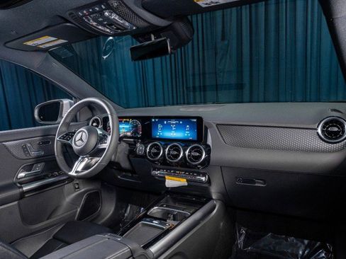 New 2026 Mercedes-Benz GLA 250 image 4