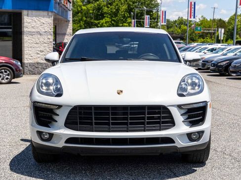 Used 2016 Porsche Macan S w/ Infotainment Package AWD/4WD image 2