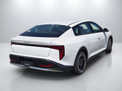 New 2026 Kia K4 EX image 4