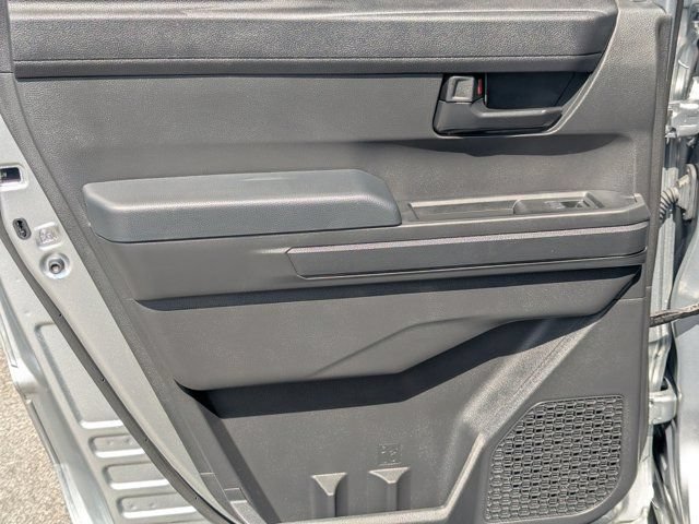 Used 2025 Toyota Tacoma SR5 AWD/4WD image 18