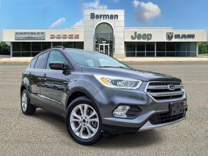 Used 2017 Ford Escape SE w/ Equipment Group 201A