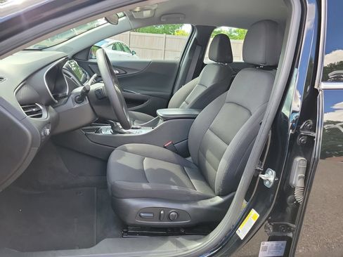 Used 2025 Chevrolet Malibu LT FWD image 18