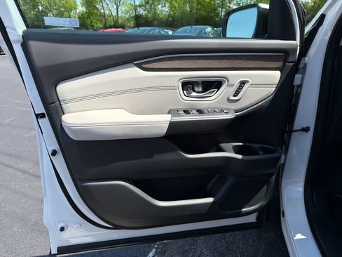 Used 2026 Honda Pilot Elite image 18