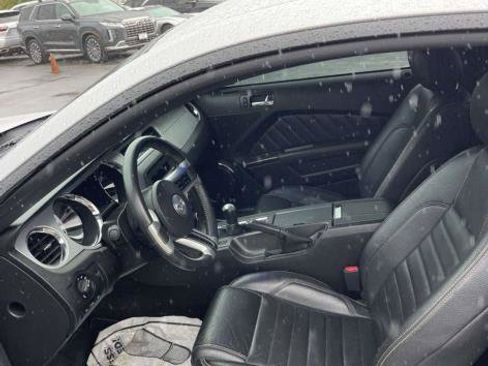 Used 2012 Ford Mustang GT Premium RWD image 2