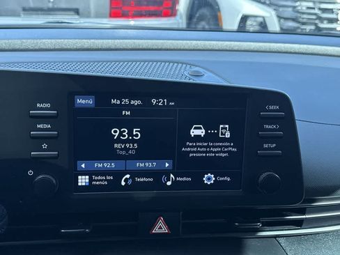 Used 2025 Hyundai Elantra Sport FWD image 18