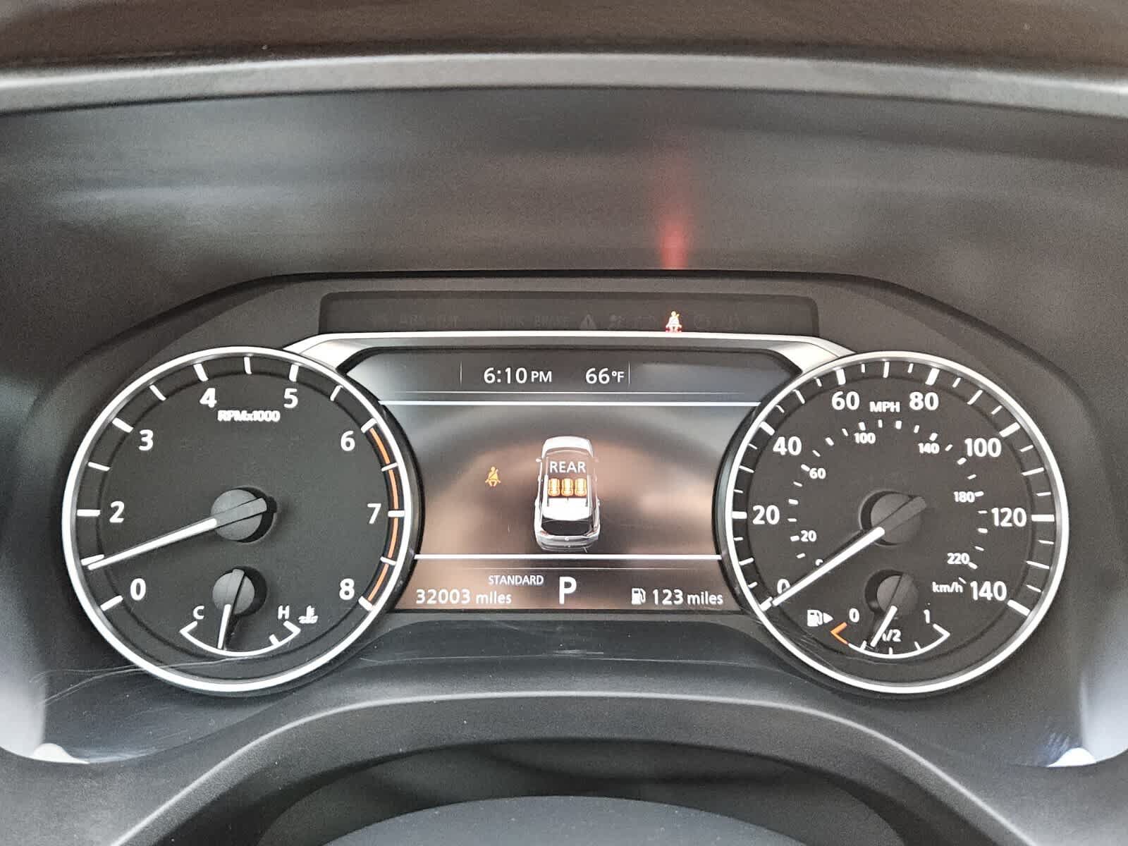 Used 2023 Nissan Rogue SV w/ SV Premium B Package FWD image 14