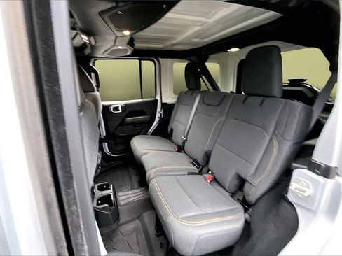 Certified 2024 Jeep Wrangler Sahara image 21