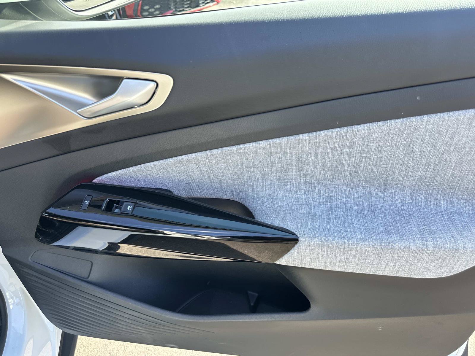 Certified 2023 Volkswagen ID.4 Pro RWD image 26