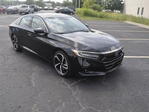 Certified 2022 Honda Accord Sport image 1
