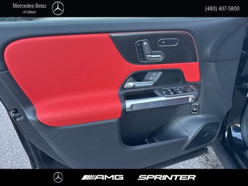 New 2026 Mercedes-Benz GLB 35 AMG 4MATIC image 11