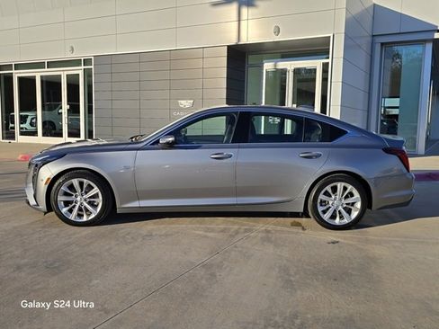 New 2026 Cadillac CT5 Premium Luxury image 2