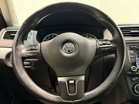 Used 2013 Volkswagen Jetta SE image 14