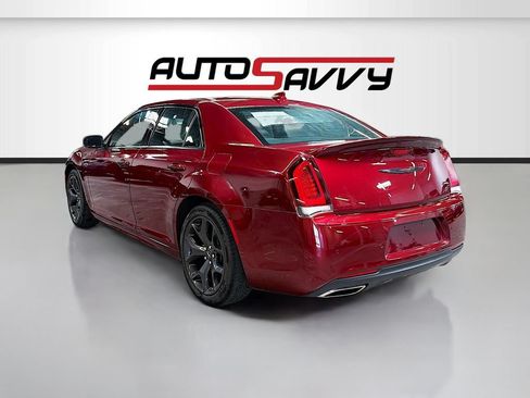 Used 2023 Chrysler 300 S w/ Comfort Group RWD image 5