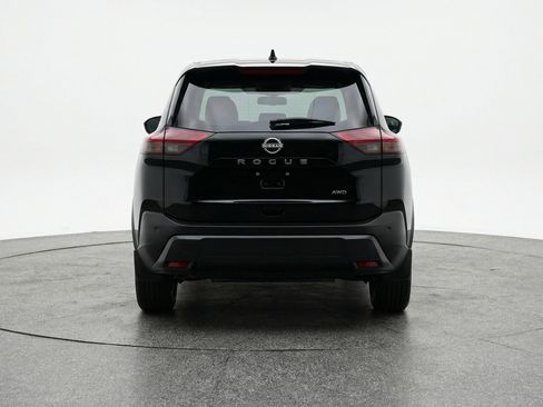 Used 2025 Nissan Rogue SV image 7