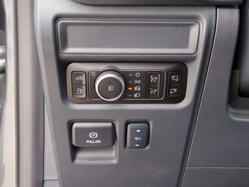 New 2025 Ford F150 Platinum w/ Equipment Group 702A High image 17