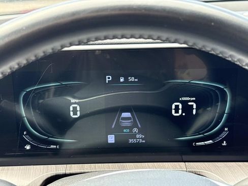 Used 2024 Kia Telluride EX w/ EX Captain's Chair Package FWD image 28
