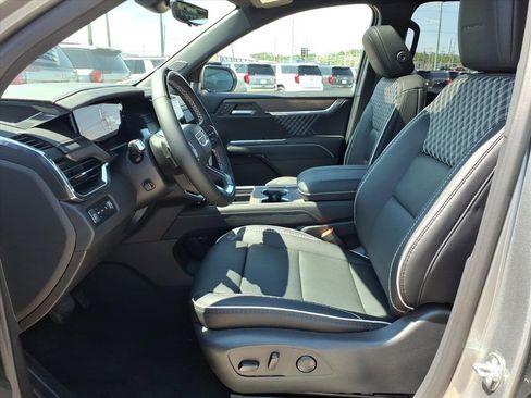 New 2026 GMC Acadia Denali w/ Super Cruise Package image 11