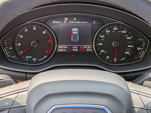 Used 2023 Audi Q5 2.0T Premium w/ Convenience Package AWD/4WD image 19