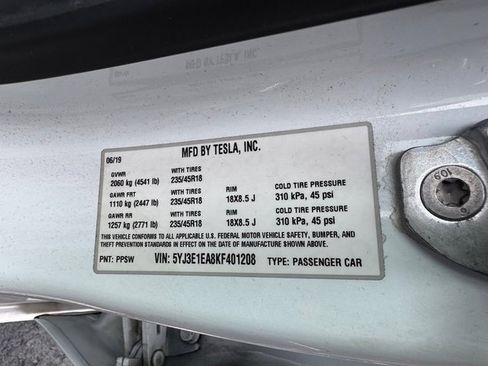 Used 2019 Tesla Model 3 Mid Range RWD image 30