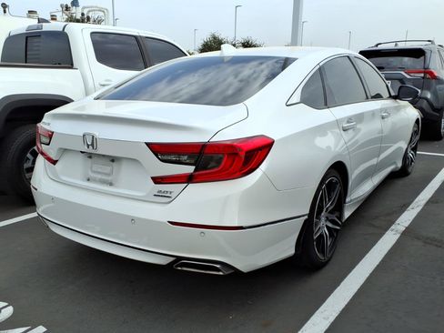 Used 2022 Honda Accord Touring image 4