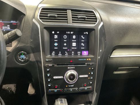 Used 2018 Ford Explorer Sport AWD/4WD image 20