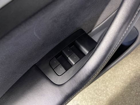 Used 2021 Tesla Model 3 Standard Range Plus RWD image 18