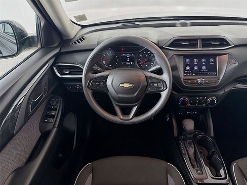 Used 2023 Chevrolet TrailBlazer LT image 22