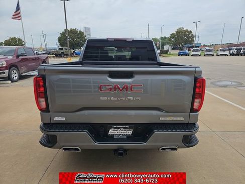 Used 2024 GMC Sierra 1500 Elevation w/ X31 Off-Road Package AWD/4WD image 4