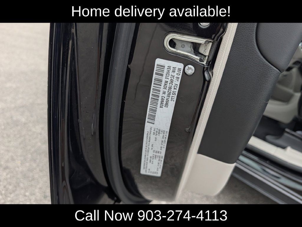 Used 2024 Chrysler Pacifica Touring-L FWD image 37