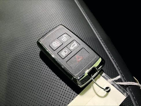 Used 2025 Land Rover Range Rover Sport Dynamic SE AWD/4WD image 14