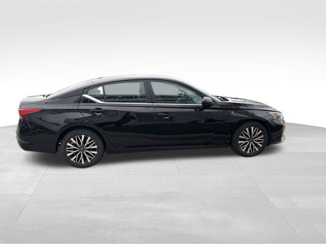 Used 2026 Nissan Altima 2.5 SV FWD image 8