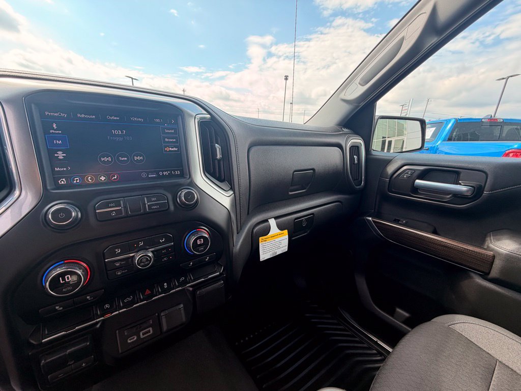 Used 2020 Chevrolet Silverado 1500 LT w/ All-Star Edition AWD/4WD image 27